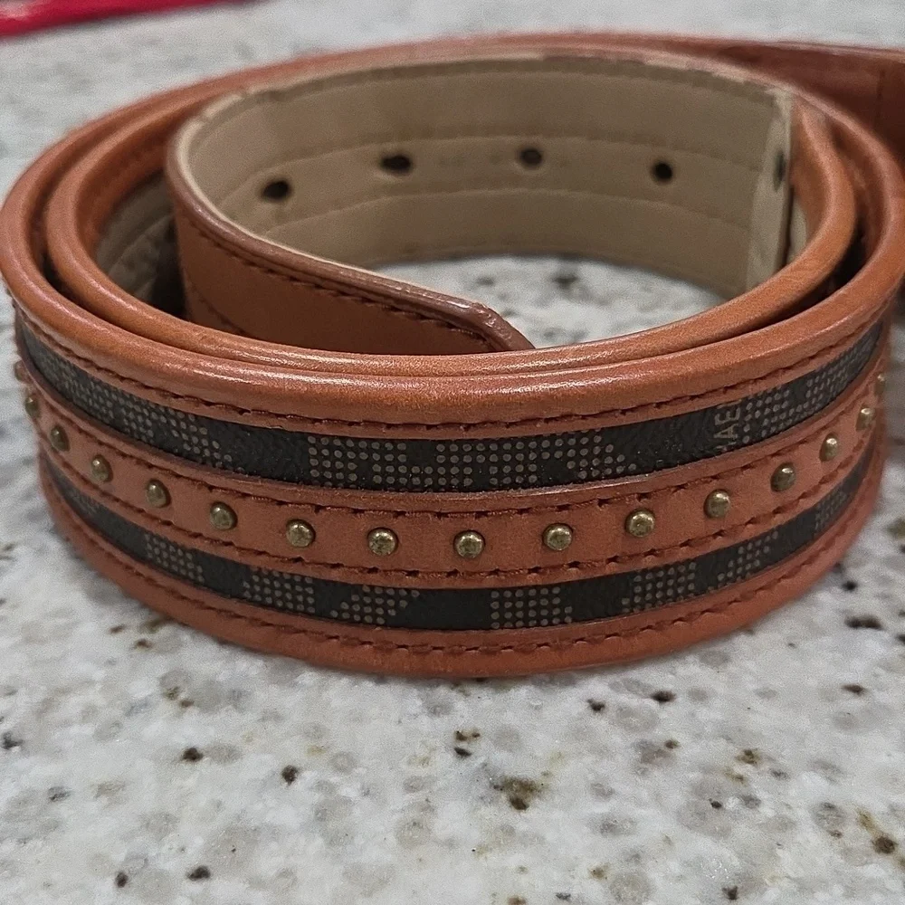 Michael Kors Vintage Womans Brown Leather Belt, Large